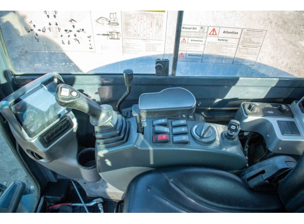 Miniexcavator SUNWARD 35UF DISPONIBIL PENTRU INCHIRIERE de vanzare